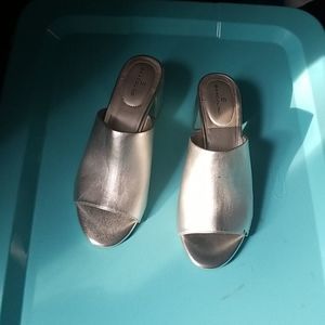 Bandolind high heels size 7 1/2  and a with a M